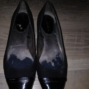 Calvin Klein Black Patent Toe Flats